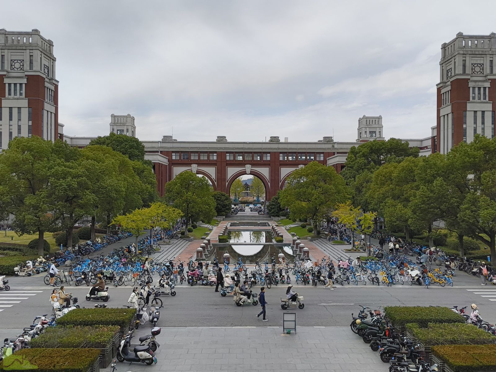 Schüleraustausch der Hardenstein-Gesamtschule: Zwei Wochen zwischen Gastfamilie, Unterricht und Kulturprogramm in China